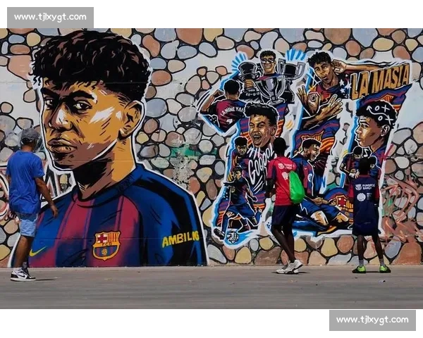 从球童到巨星:亚马尔与 C 罗的时光对话 从球童到巨星:亚马尔与 C 罗的时光对话