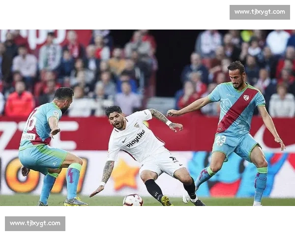 补时绝杀!阿莱芒头球破门 巴列卡诺 1-0 擒阿拉维斯 补时绝杀!阿莱芒头球破门 巴列卡诺 1-0 擒阿拉维斯